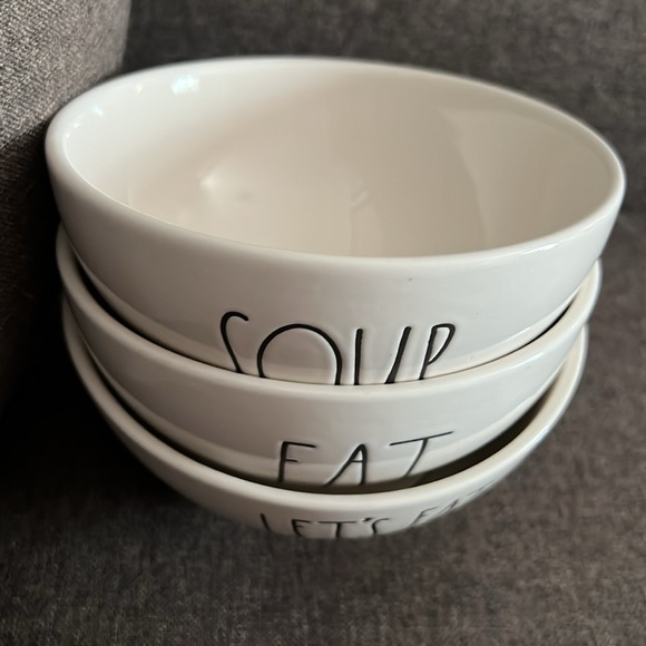 RAE DUNN SET OF 3 BOWLS - Picture 5 of 5